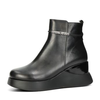 ETIMEĒ women's elegant ankle shoes - black