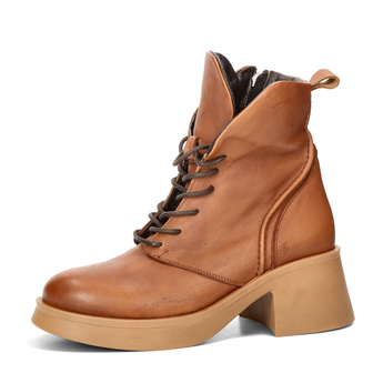 ETIMEĒ women's leather ankle boots - brown