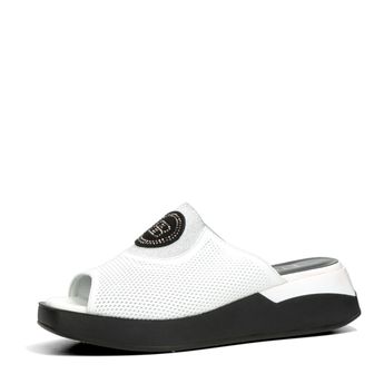 ETIMEĒ women&#039;s stylish slippers - white