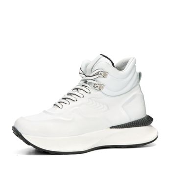 ETIMEĒ women's stylish ankle sneaker - white